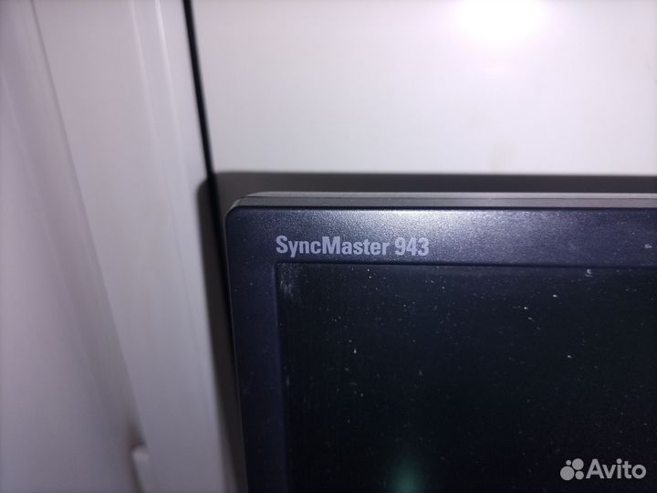 Монитор Samsung