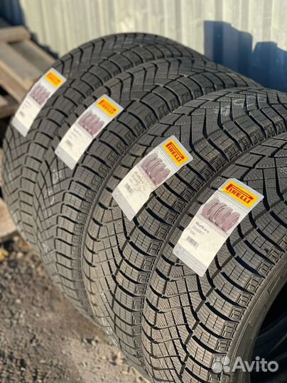 Pirelli Ice Zero FR 225/60 R17 102H