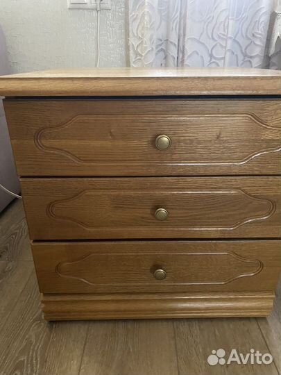 Тумба прикроватная