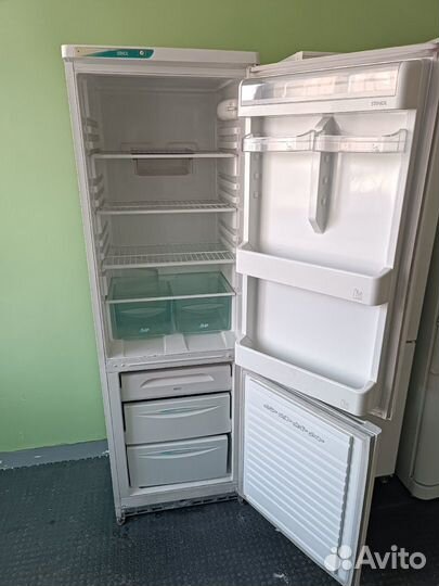 Холодильник бу stinol гарантия год