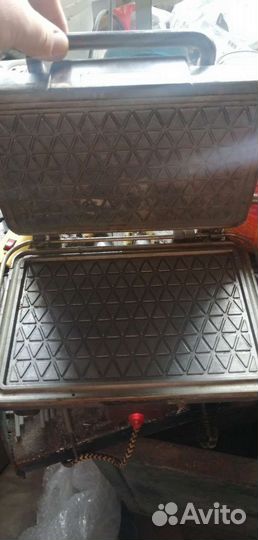 Элекровафельница