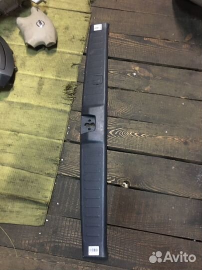 Обшивка багажника Honda Stepwgn RF3 (Заднее)