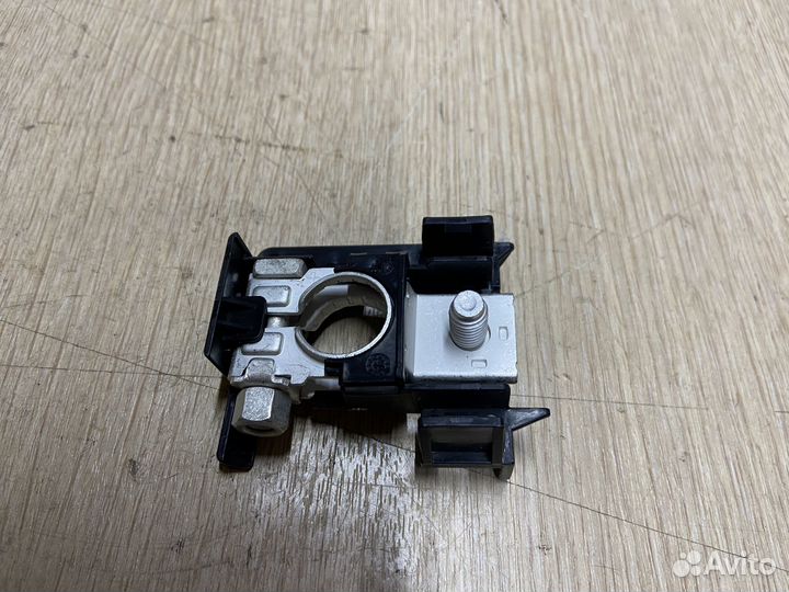 Клемма аккумуляторная плюсовая Toyota Camry 70