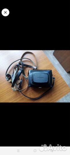 Значки спортивные СССР и фотоаппарат