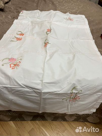 Старинный скатерт