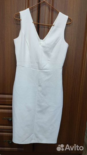 Платье reserved 44