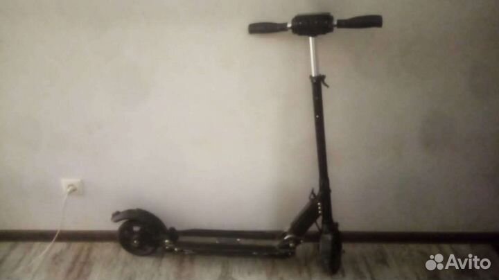 Самокат взрослый электрический бу