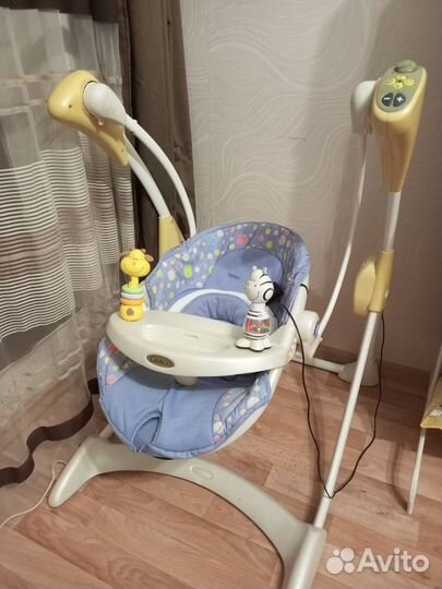 Детские электронные качели graco