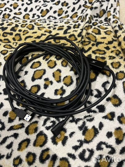 Продаю шлем vr pico 4