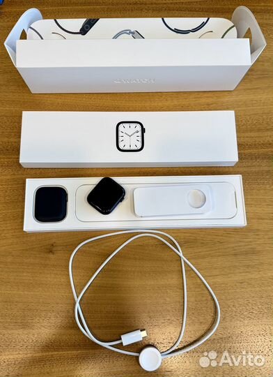 Apple Watch 7 45mm (GPS), Алюминий