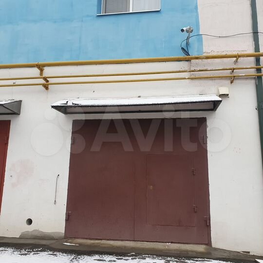 Гараж, > 30 м²