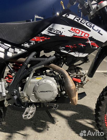 Regulmoto Seven Medalist 150E