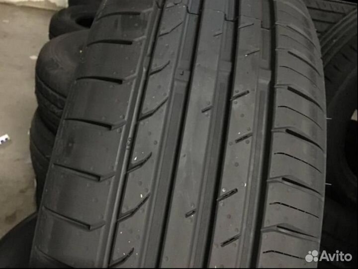 Westlake Zuper Eco Z-107 215/45 R17 91W