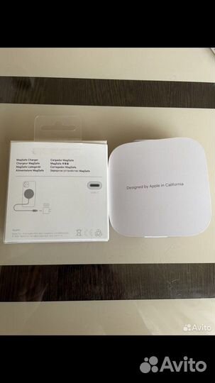 Зарядка на iPhone magsafe