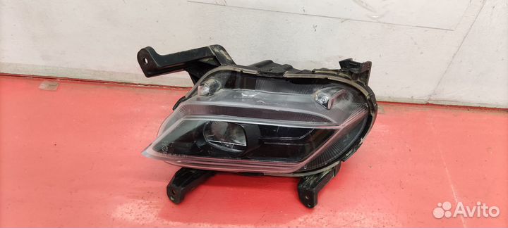 Фара противотуманная правая Hyndai Santa Fe 4