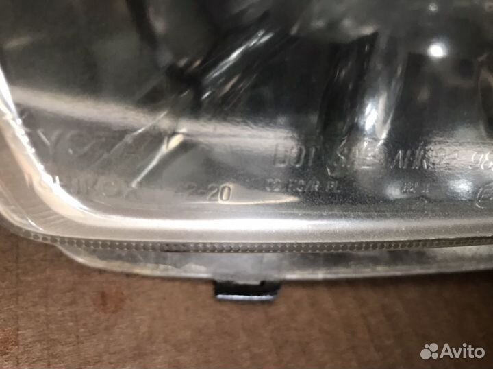 Фара левая на Toyota RAV4 2002 (218)