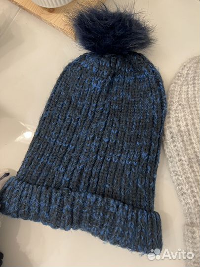 Женские зимние шапки и шарфы цена за все