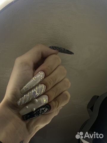 Начинающий мастер маникюра