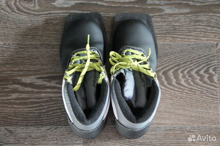 Ботинки лыжные 34 р-р