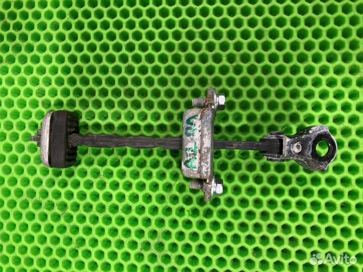 Ограничитель двери передний левый Acura Mdx YD2