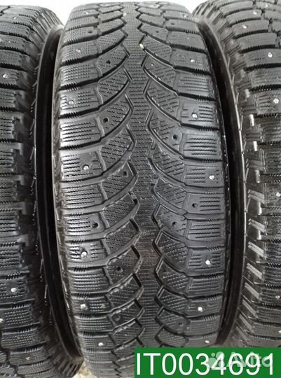 Bridgestone Blizzak Spike-01 215/70 R16 101N