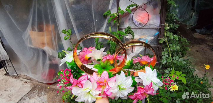 Кольца. Свадебное украшение на машину