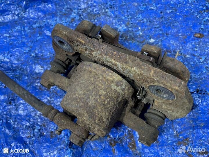 Суппорт на toyota platz NCP12 1nzfe