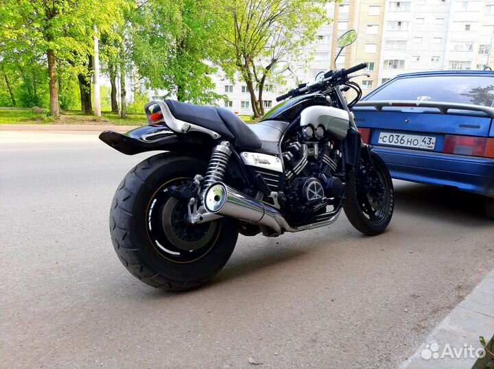 Yamaha vmax 1200