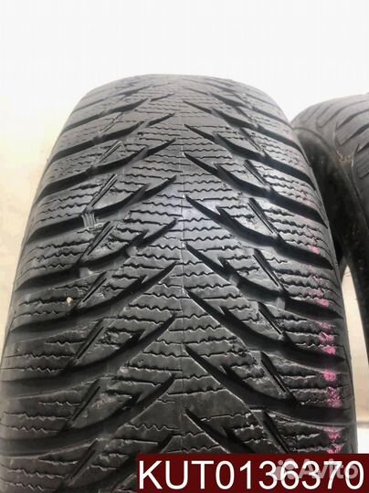 Goodyear UltraGrip 8 215/65 R16 98T