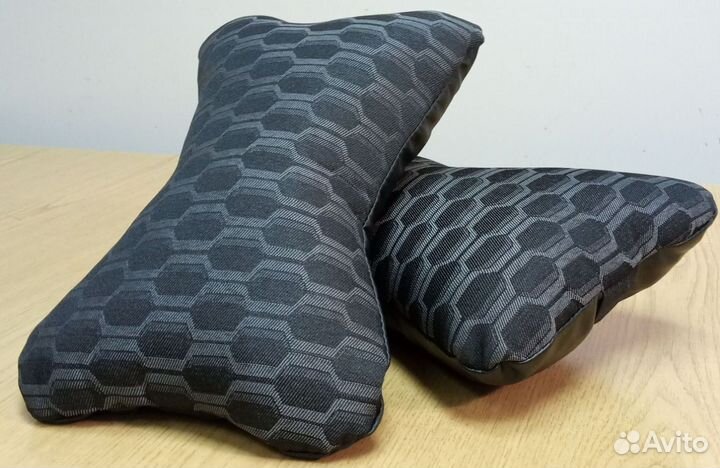 Автомобильная подушка на подголовник