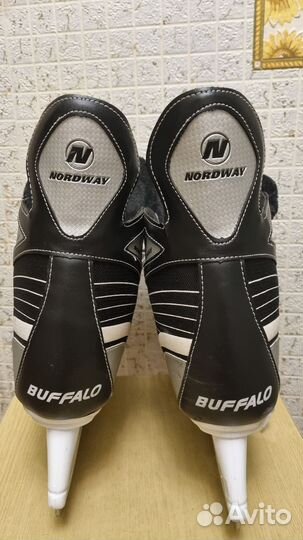 Коньки хоккейные 43 размер