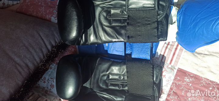 Боксерские перчатки 14 oz бу