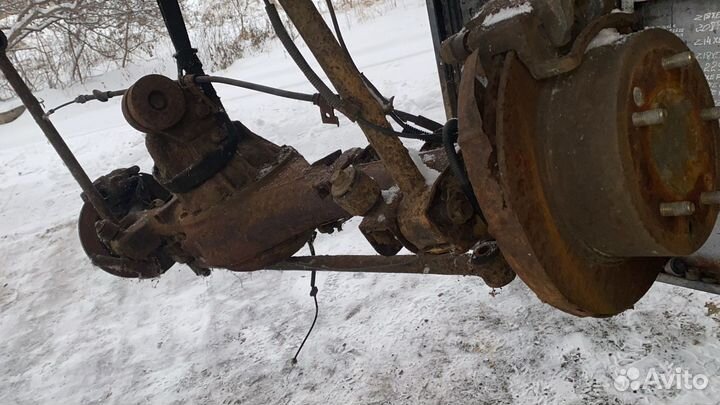 Задний мост Киа Соренто 2006 г(на запчасти )