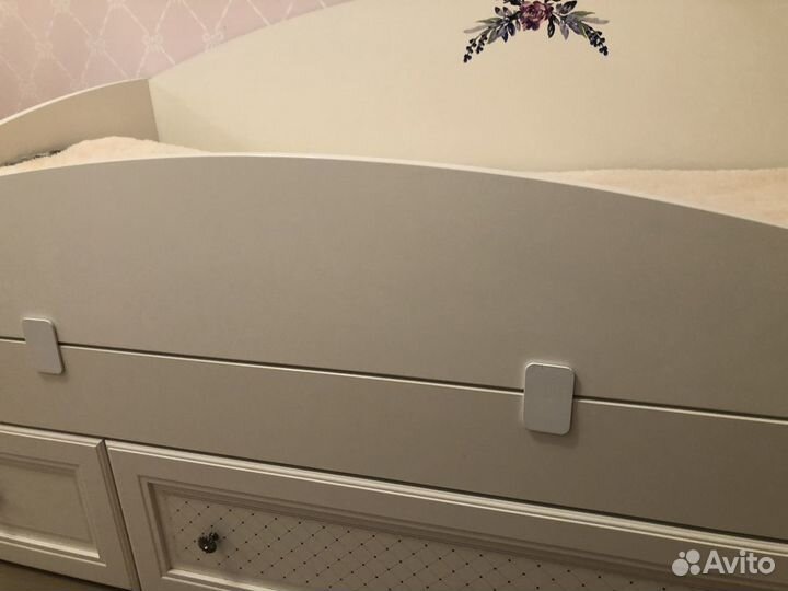 Ограждение детской кровати