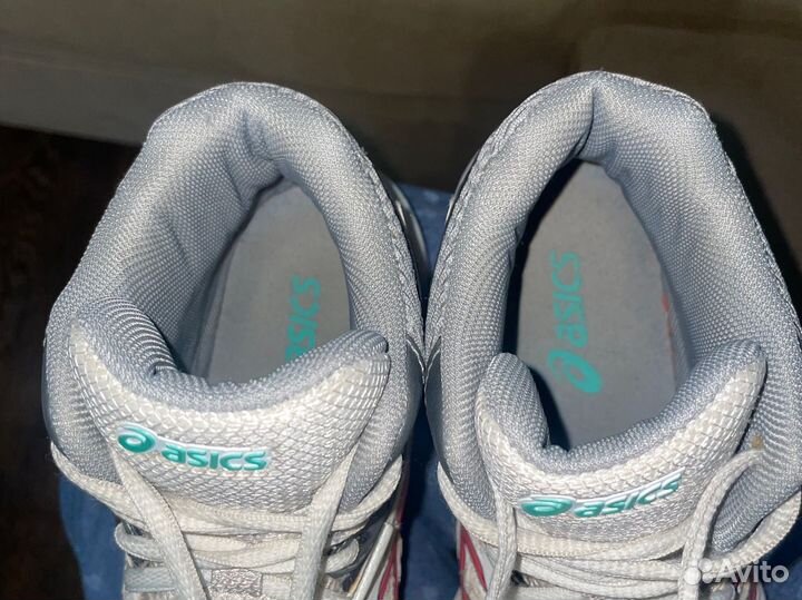 Волейбольные кроссовки Asics GEL-task MT