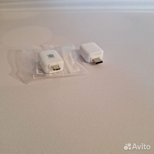 USB connector Samsung Micro-USB / Type C