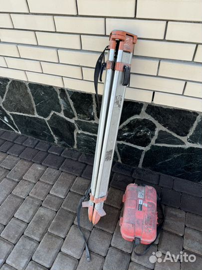 Нивелир оптический