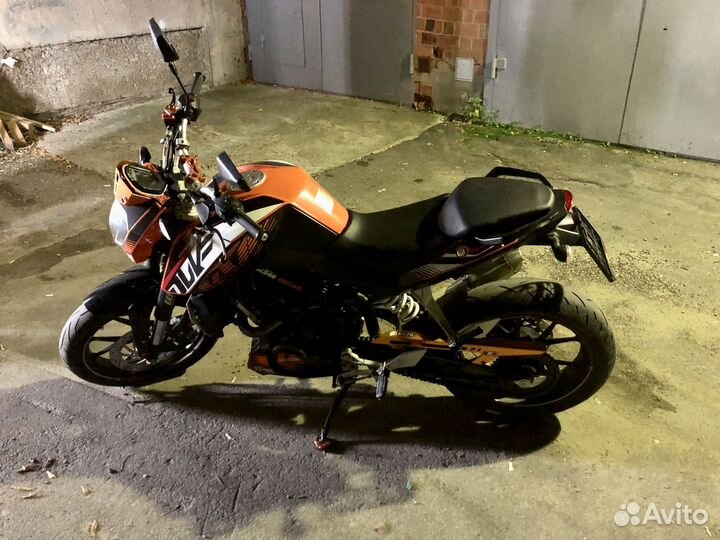 Ktm duke 200