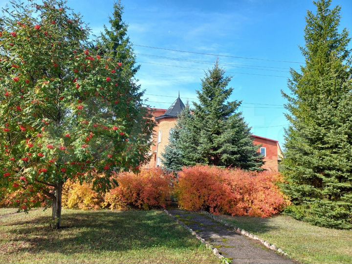 Коттедж 350 м² на участке 30 сот.