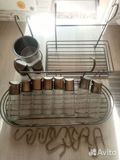 Кухонные навесные аксессуары