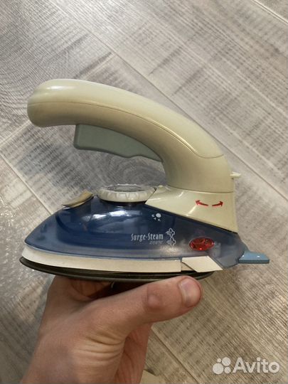 Утюг дорожный