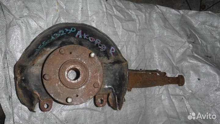 Кулак поворотный передний правый Honda Accord VII