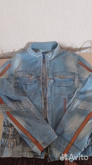 Куртка джинсовая