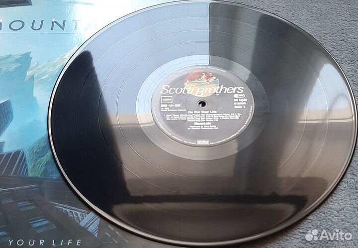 Mountain/ GO FOR your life/ 1985 scotti brothers r