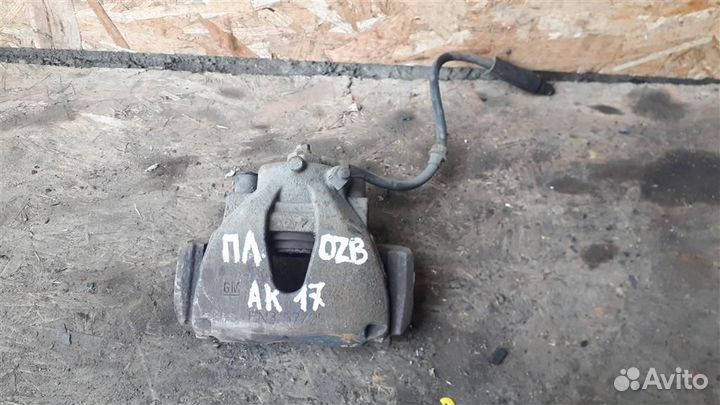 Суппорт передний левый Opel Zafira B 2005-2012