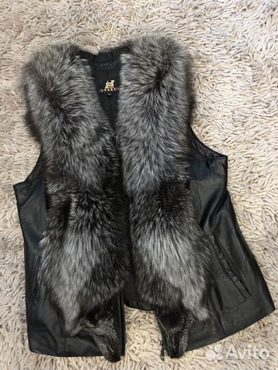 Жилет меховой, натуральная кожа и мех