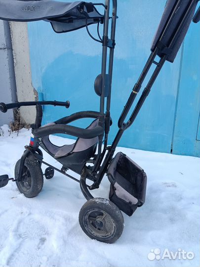 Трехколесный велосипед