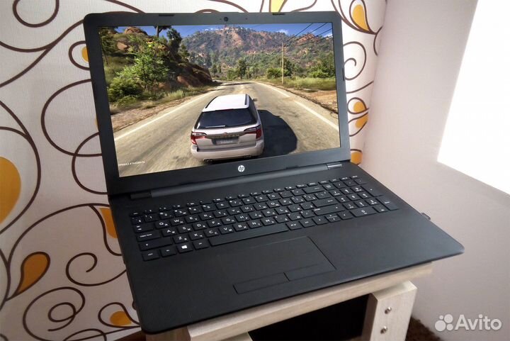 Современный на SSD с двумя видеокартами ноутбук