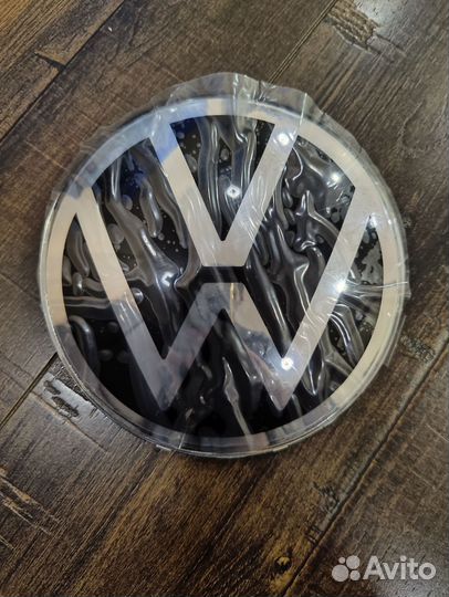 Эмблема Volkswagen original