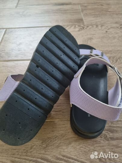 Сандалии для девочки